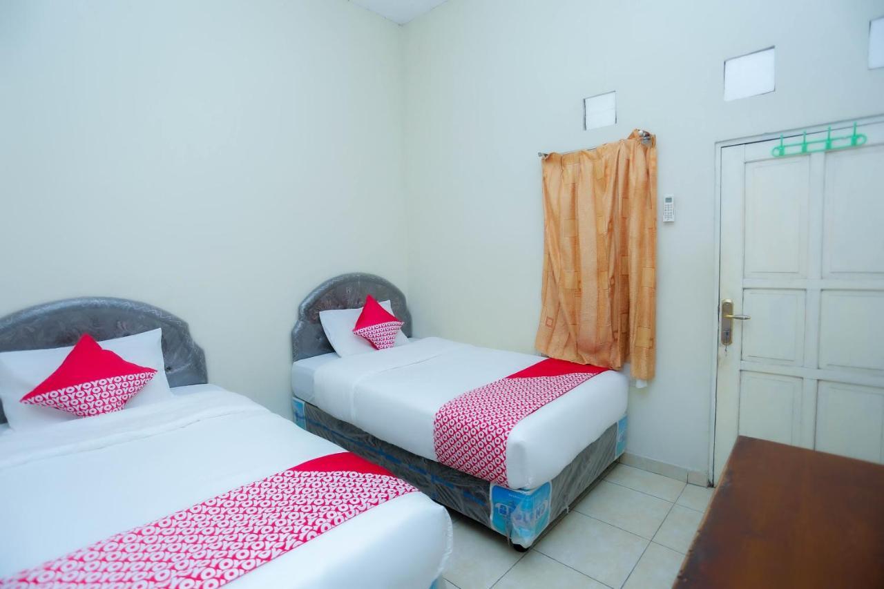 Oyo 2692 Penginapan Mba Ros Banjarbaru Luaran gambar