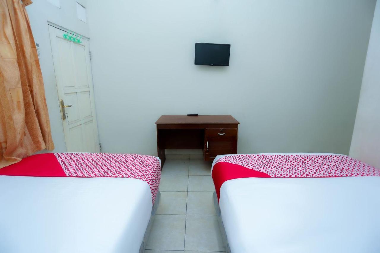 Oyo 2692 Penginapan Mba Ros Banjarbaru Luaran gambar